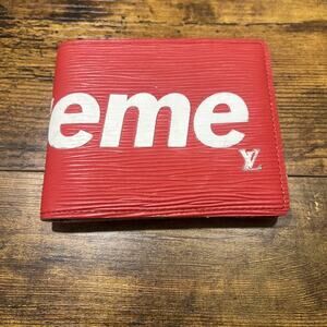 Louis Vuitton x Supreme Red White Bifold Men's Credit Card Logo Wallet